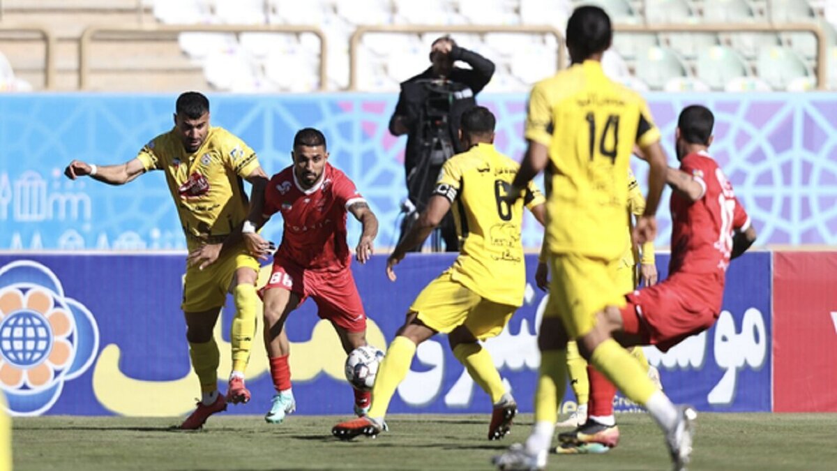 اورونوف در بازی می‌ماند پرسپولیس نمی‌باخت