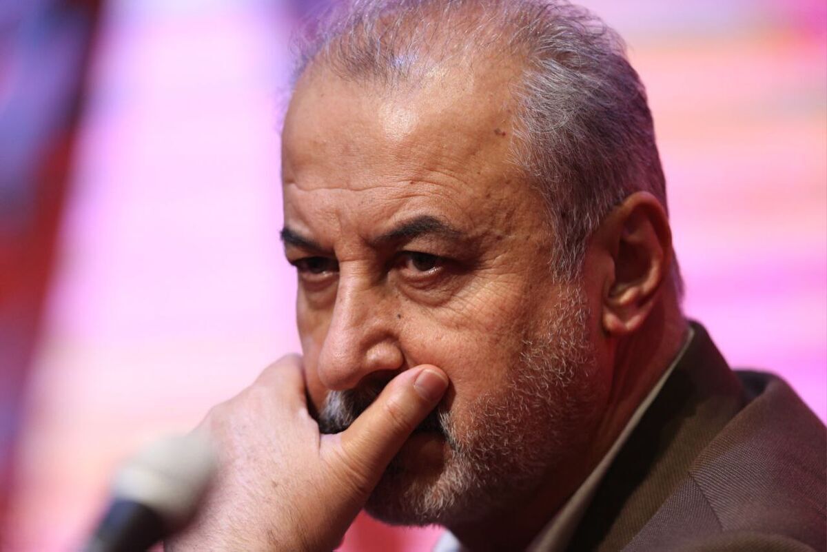 طوفان رضا درویش: تئوری چیدند تا قهرمان نشویم