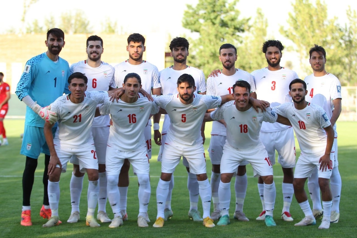 رقص پیراهن سفید ایران در خیابان‌های دوحه