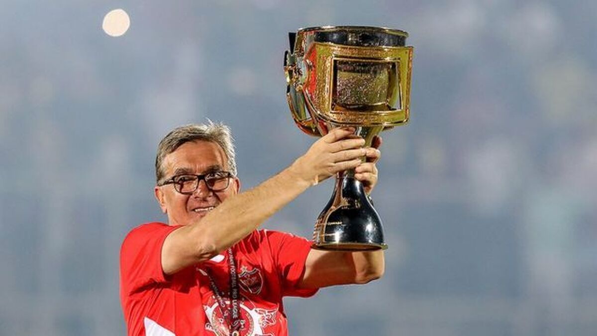 سرمربی محبوب پرسپولیسی‌ها اخراج شد!