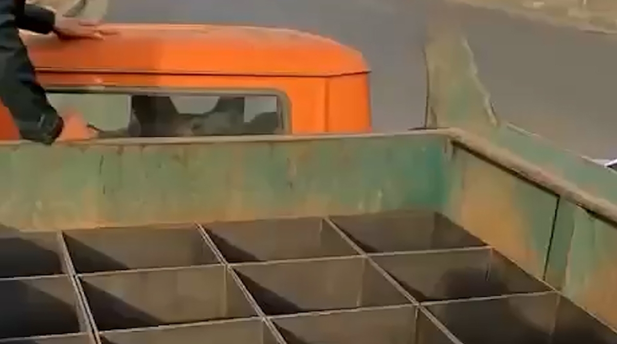 تصاویر کامیون موساد که پهپادهای اسرائیل از آن پرتاب شد