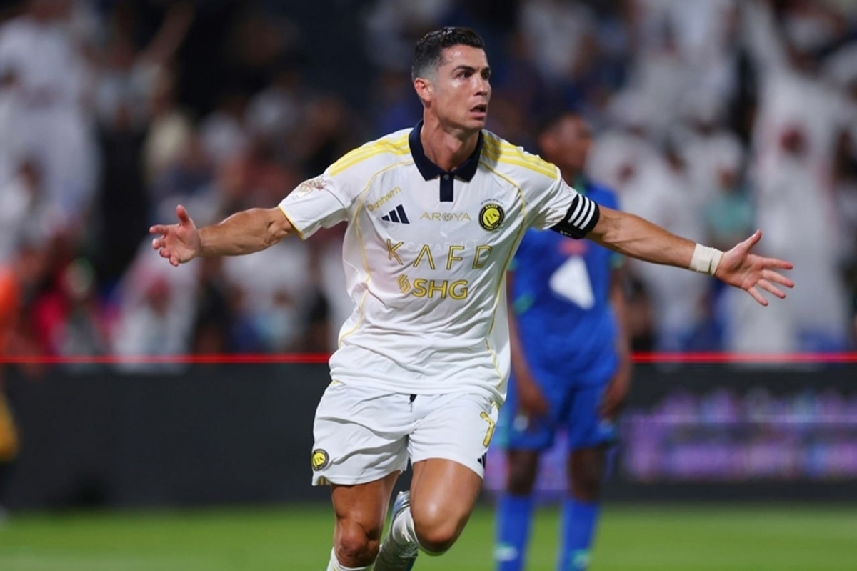 فوری:رونالدو با النصر تمدید کرد!