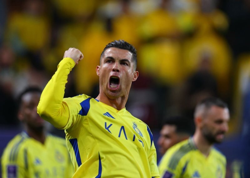 فوری:رونالدو با النصر تمدید کرد!