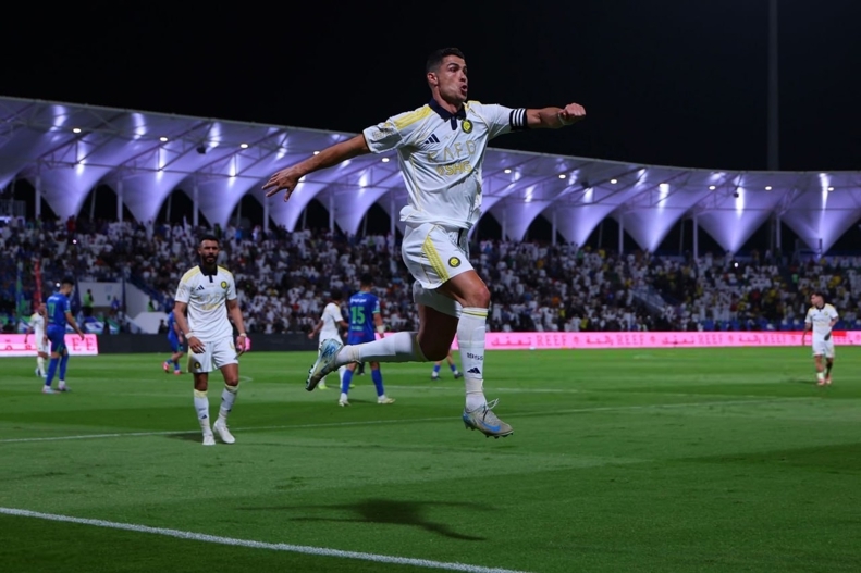 فوری:رونالدو با النصر تمدید کرد!