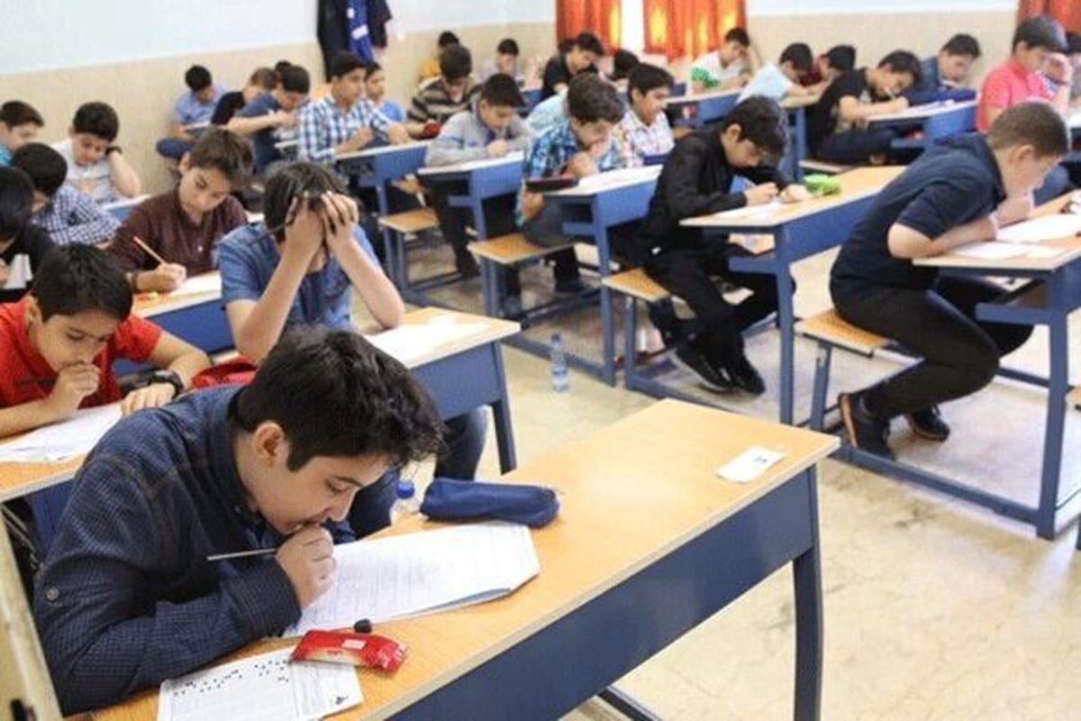 دانش‌آموزان منتظر این پیامک باشند | نتایج امتحانات نهایی یازدهمی‌ها امروز اعلام می‌شود
