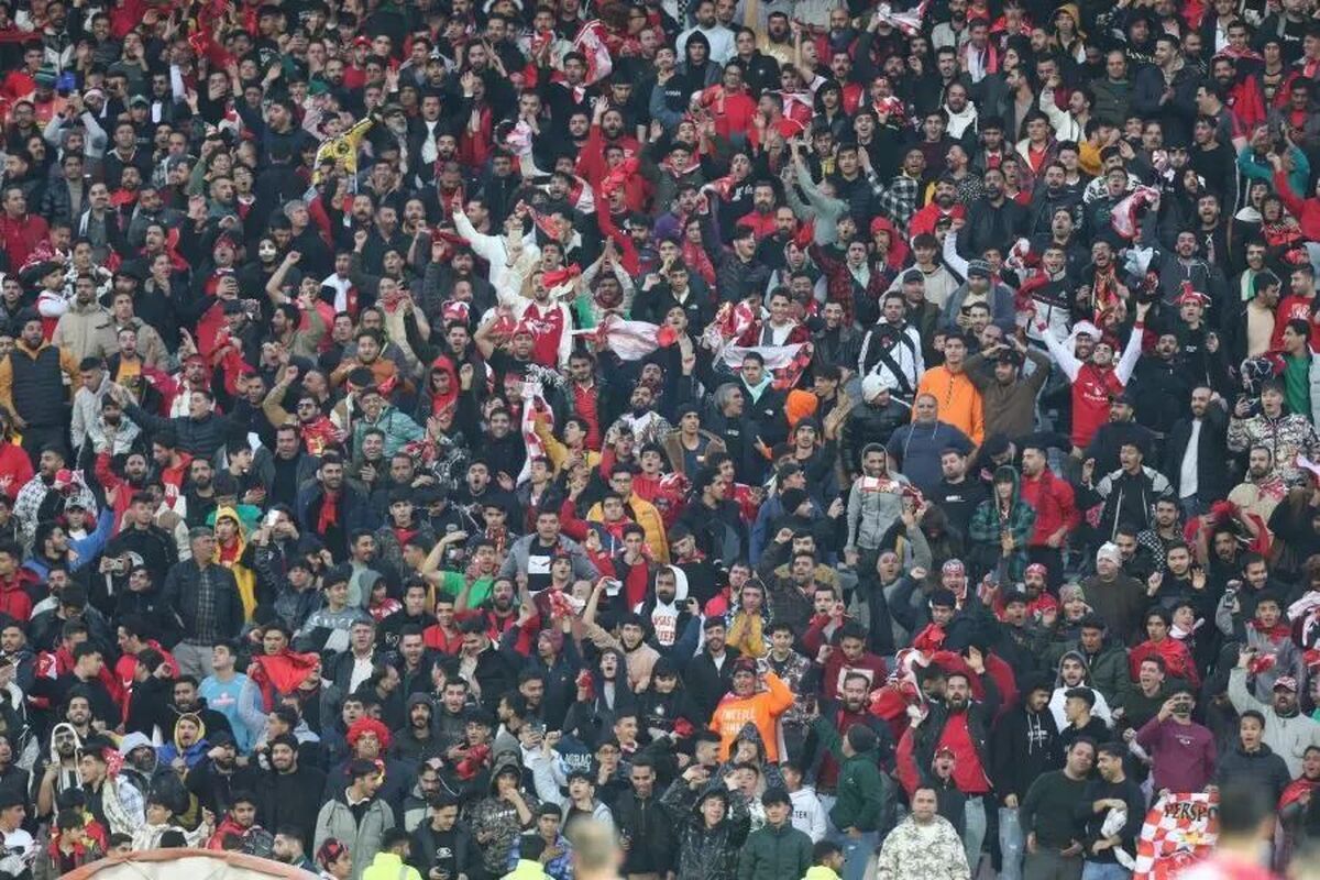 واکنش جالب هواداران پرسپولیس به دو گزینه سرمربیگری داخلی