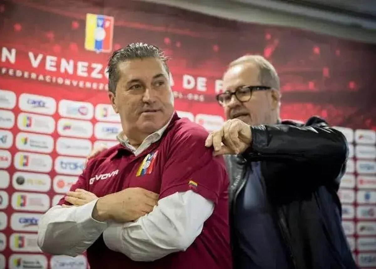یک مربی پرتغالی گزینه نیمکت پرسپولیس شد