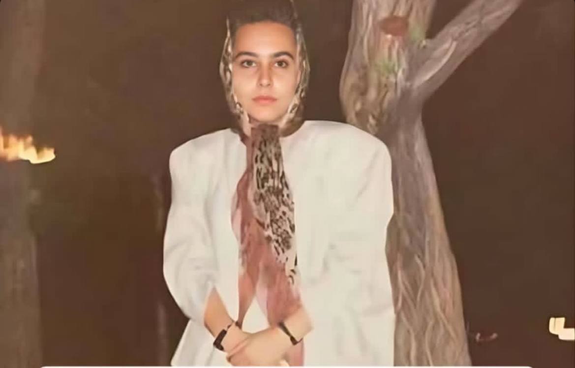 عکس زیرخاکی مجری عشقِ ابدی در دهه ۶۰