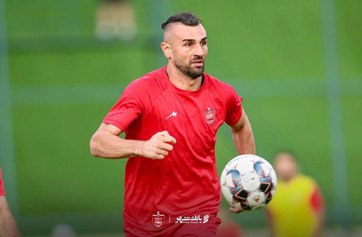 یک نام عجیب در لیست مازاد پرسپولیس!