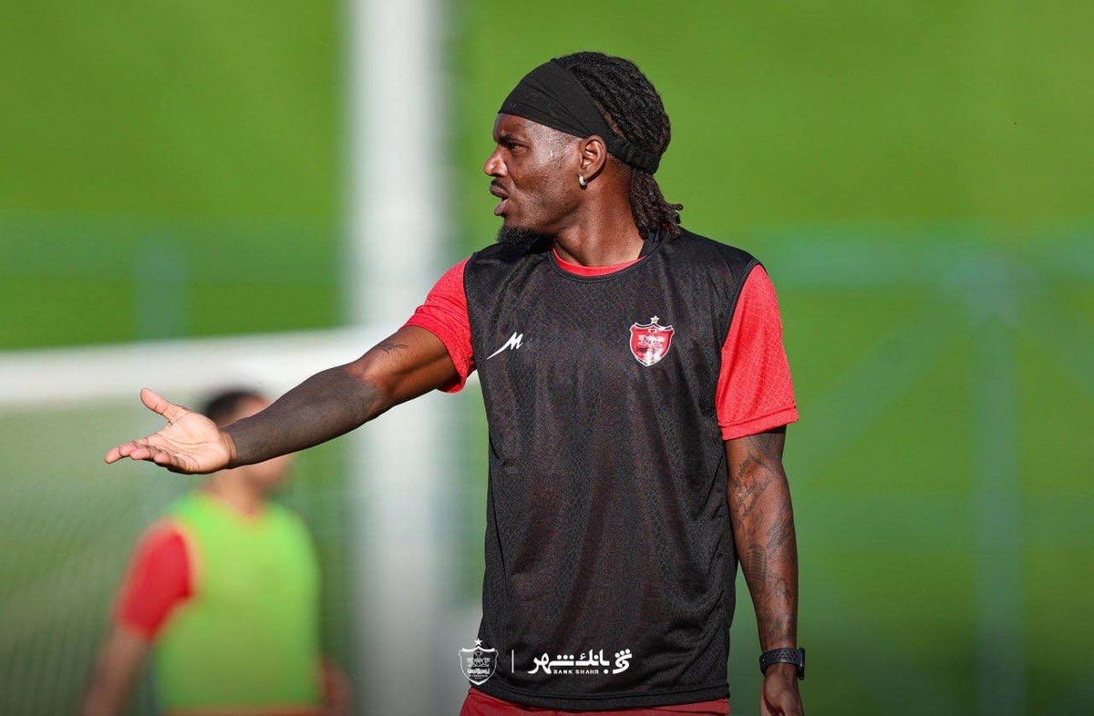 استقلال برای پرسپولیس مدرک رو کرد