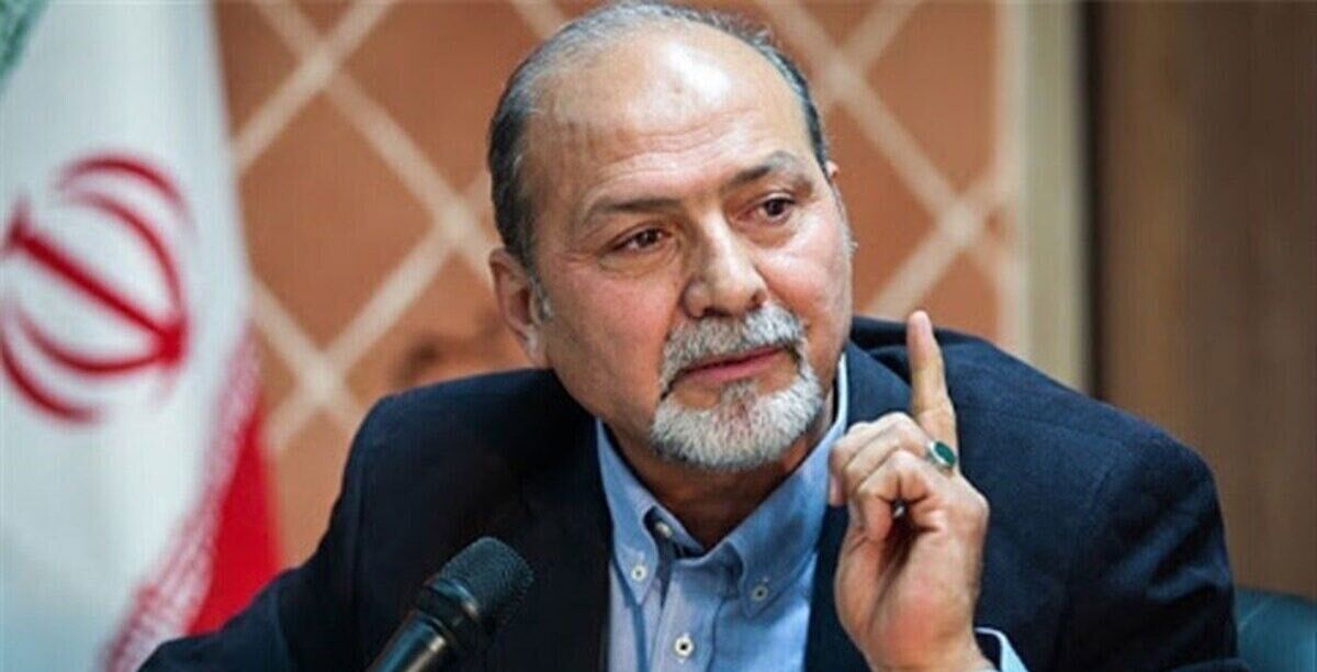 خیالتان راحت مدیر عامل استقلال نمیشود