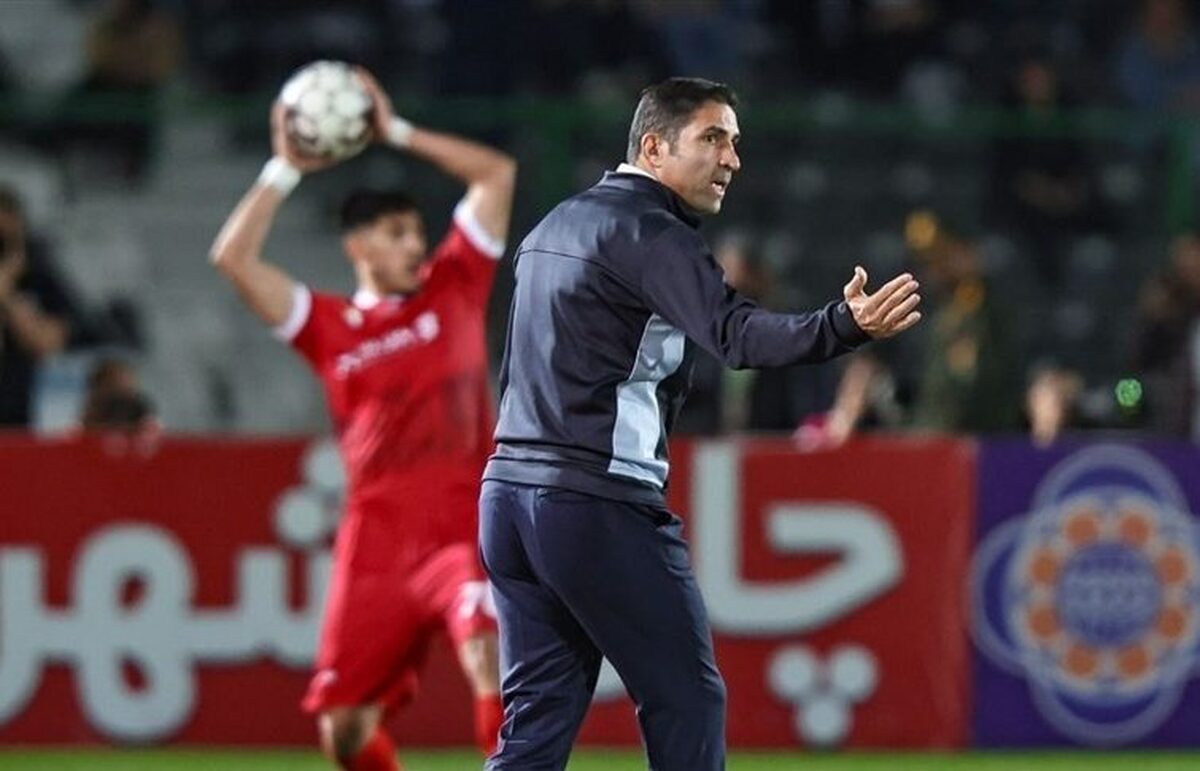 واکنش هاشمیان به اعتراض هواداران پرسپولیس: با قدرت ادامه می‌دهم