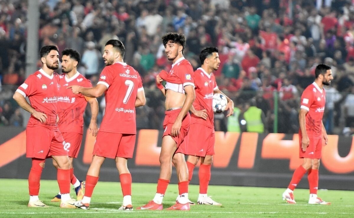 پرونده نقل و انتقالات پرسپولیس تا نیم‌فصل بسته شد