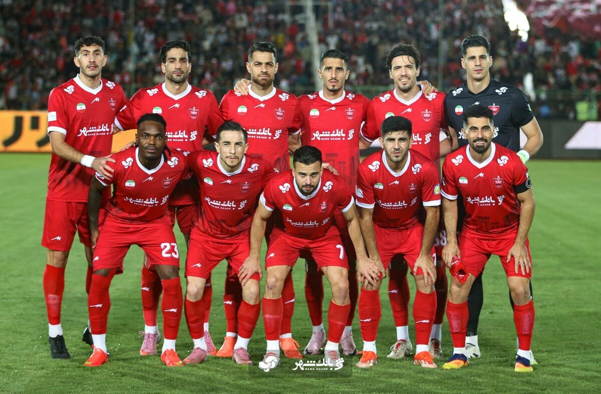 ۴ صحنه جنجالی از تساوی پرسپولیس و ملوان؛ عصبانیت هواداران سرخ