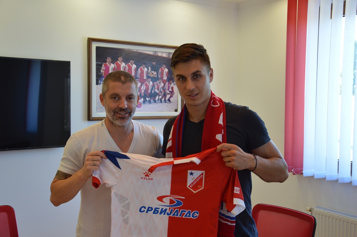 تصویر خبر گزینه جدید اوسمار برای خط حمله پرسپولیس؛ نمانیا نیکولیچ در راه تهران؟