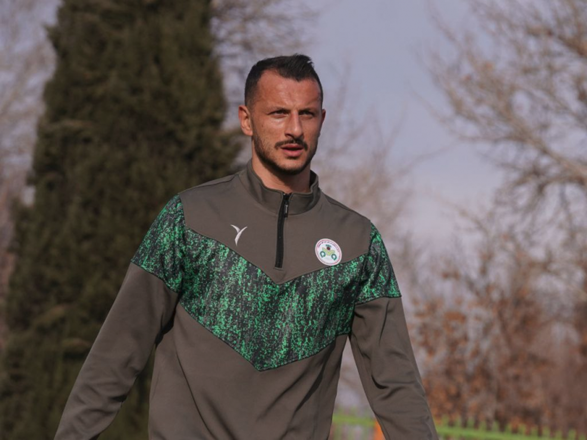 تصویر خبر ذوب‌آهن درگیر دردسر تازه؛ آرمان رمضانی برنده شکایت شد