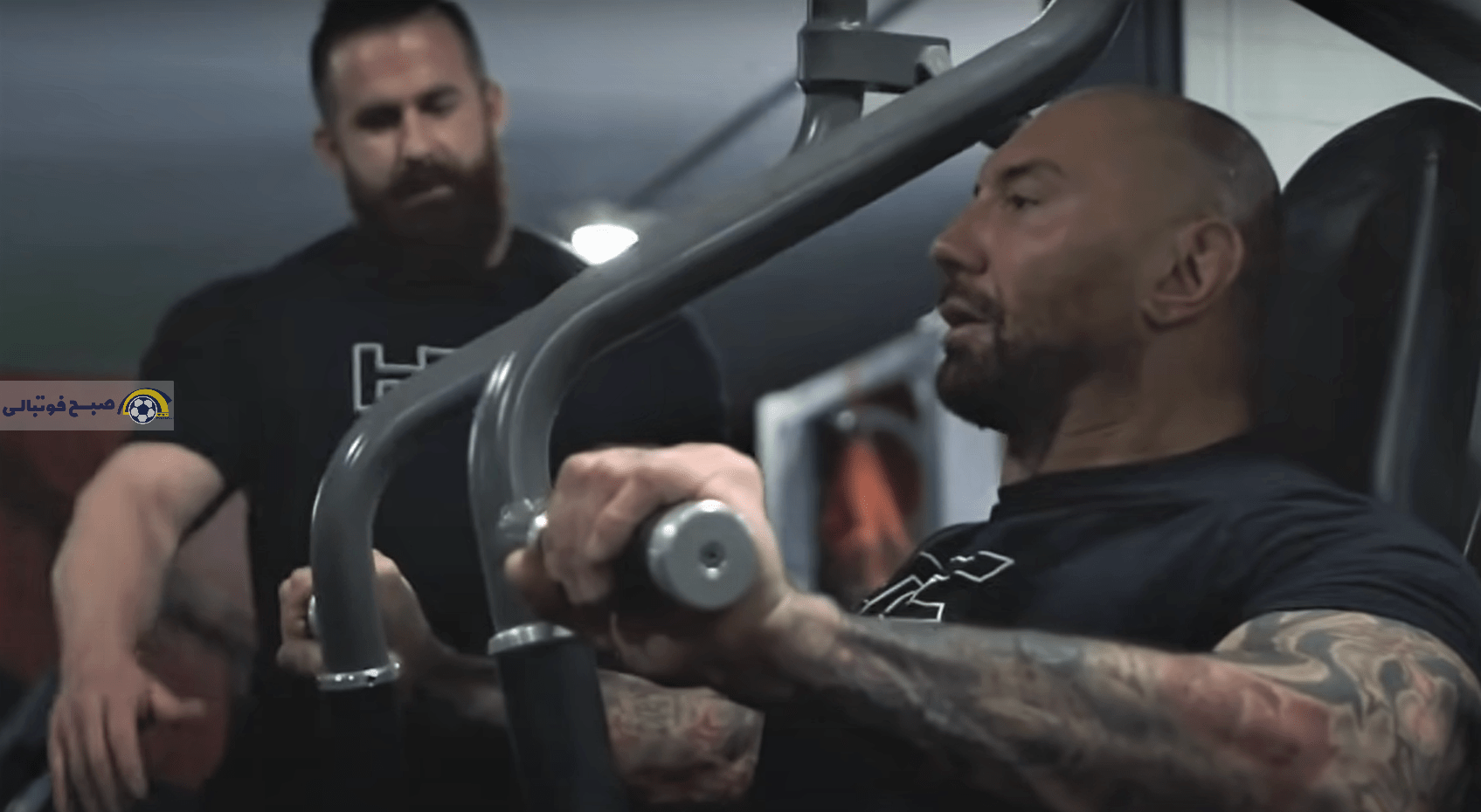 راز تناسب اندام دیو باتیستا؛ برنامه تمرینی و رژیم غذایی ستاره WWE و سینما راز تناسب اندام دیو باتیستا؛ برنامه تمرینی و رژیم غذایی ستاره WWE و سینما