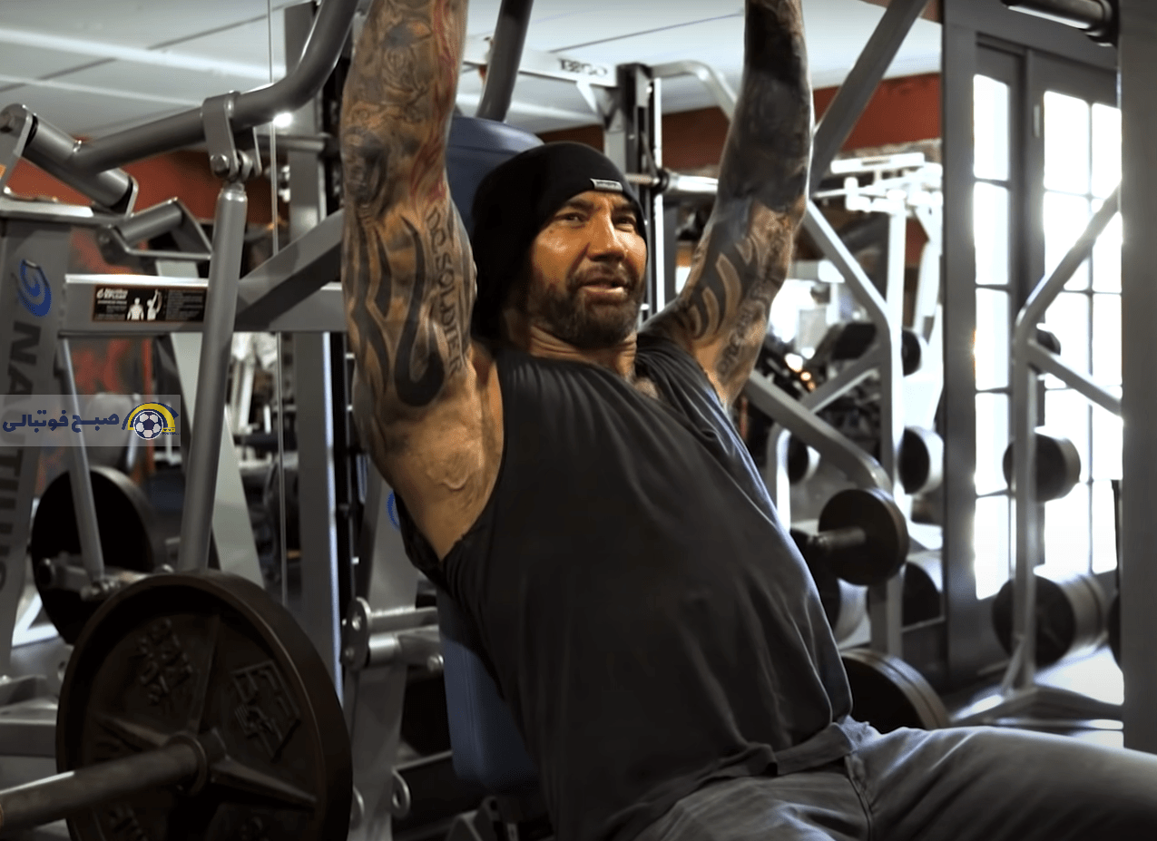 راز تناسب اندام دیو باتیستا؛ برنامه تمرینی و رژیم غذایی ستاره WWE و سینما راز تناسب اندام دیو باتیستا؛ برنامه تمرینی و رژیم غذایی ستاره WWE و سینما