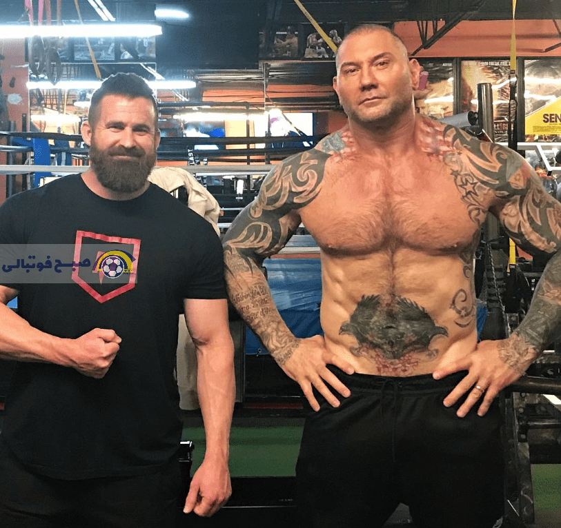 راز تناسب اندام دیو باتیستا؛ برنامه تمرینی و رژیم غذایی ستاره WWE و سینما راز تناسب اندام دیو باتیستا؛ برنامه تمرینی و رژیم غذایی ستاره WWE و سینما