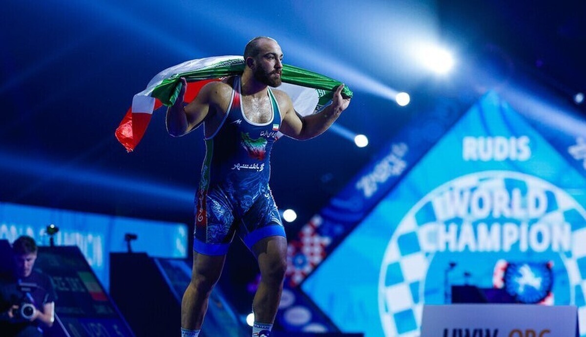 تصویر خبر برنامه و ساعت مسابقات کشتی با حضور رحمان عموزاد، کامران قاسمپور، امیرحسین زارع، سعید اسماعیلی، هادی ساروی + لیست کامل