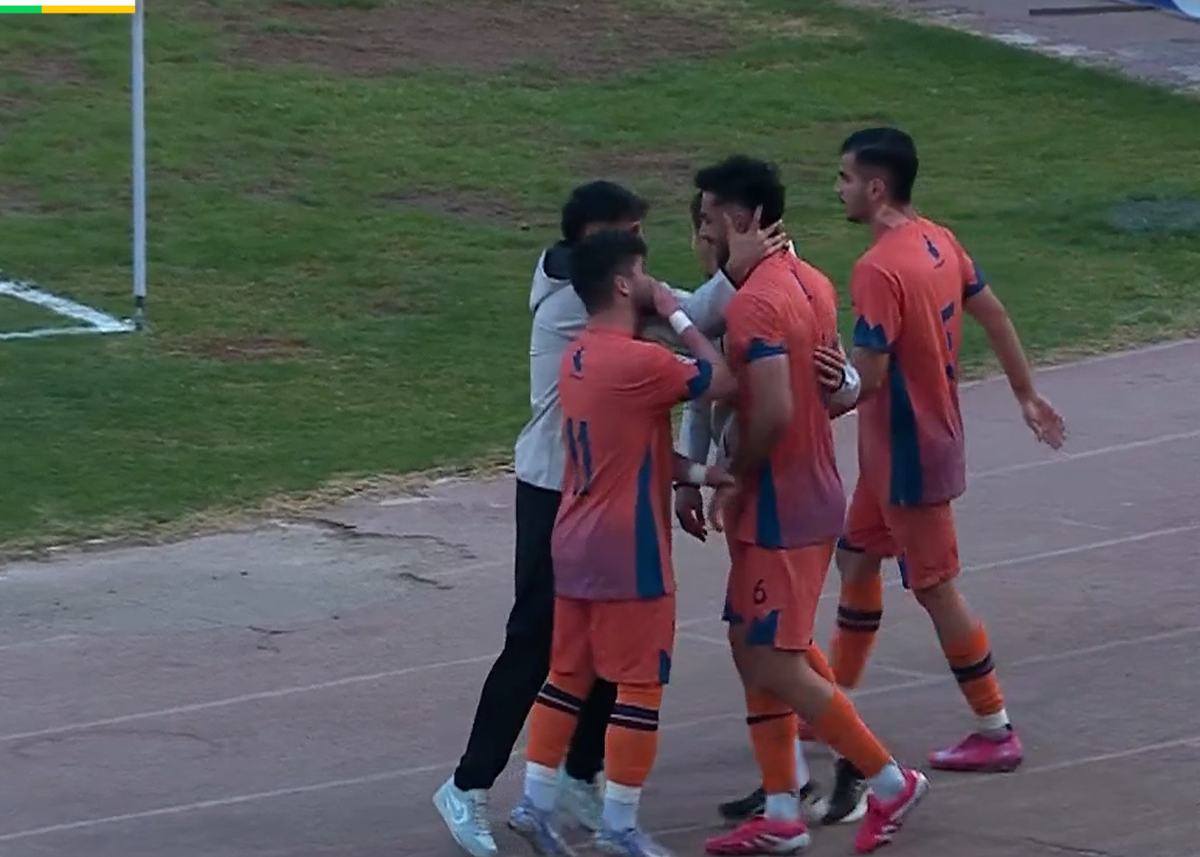 تصویر خبر فیلم سوپرگل یوسفی، گل اول پادیاب به استقلال