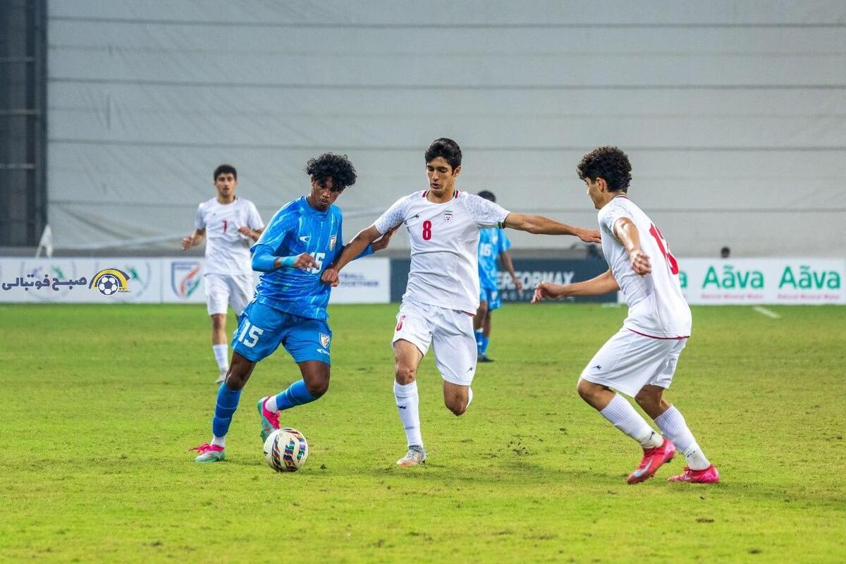 سرمربی نوجوانان: انتقادات ملی نیست؛ از سر منافع شخصی است