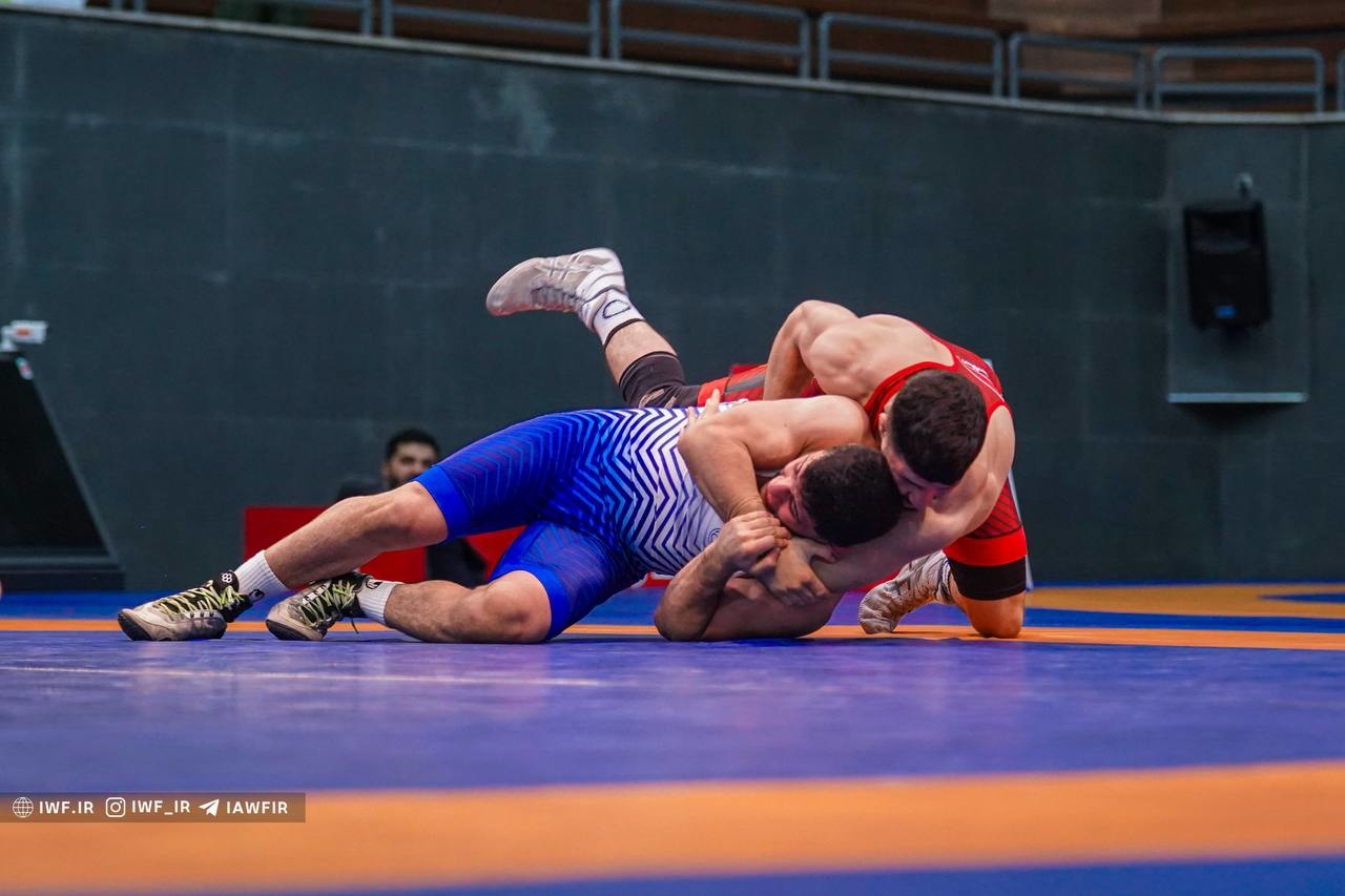 فوری: استقلال فاتح لیگ برتر کشتی فرنگی شد