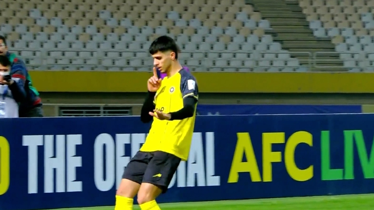 تصویر خبر گل اول سپاهان به الحسین توسط آریا یوسفی (سپاهان ۱-۰ الحسین اردن)