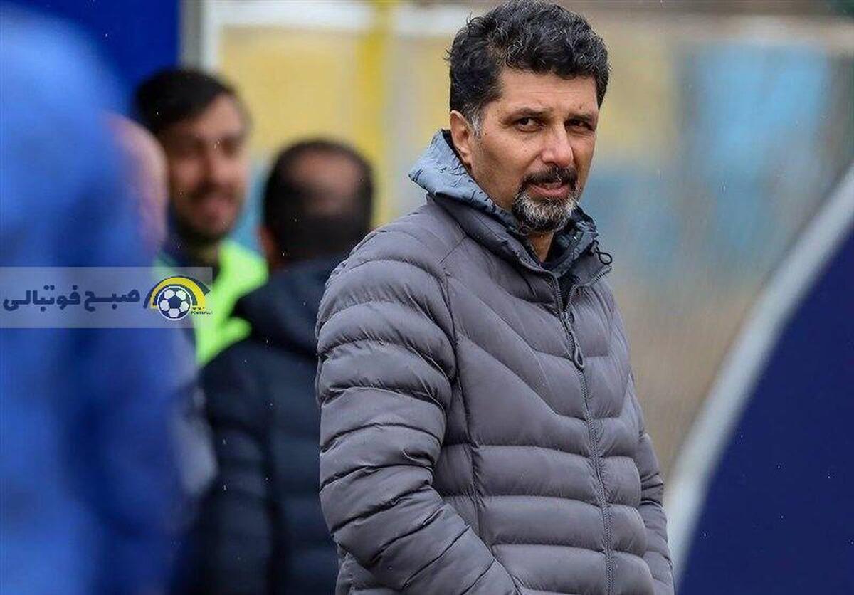 سرمربی لیگ برتری ایران در سوگ از دست دادن پدرش سیاه‌پوش شد