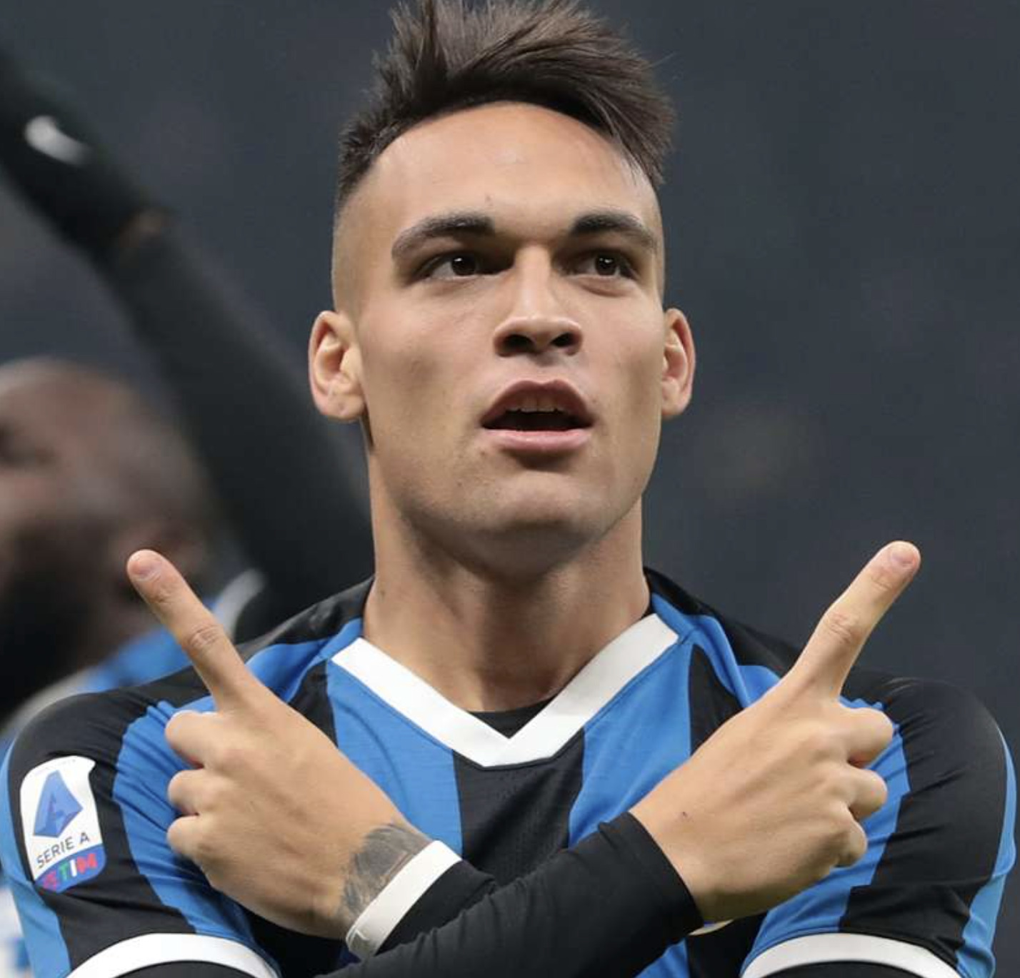 تصویر لوتارو مارتینز