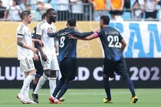 تصویر خبر ورود رسمی فیفا به قضیه توهین نژاد پرستانه!