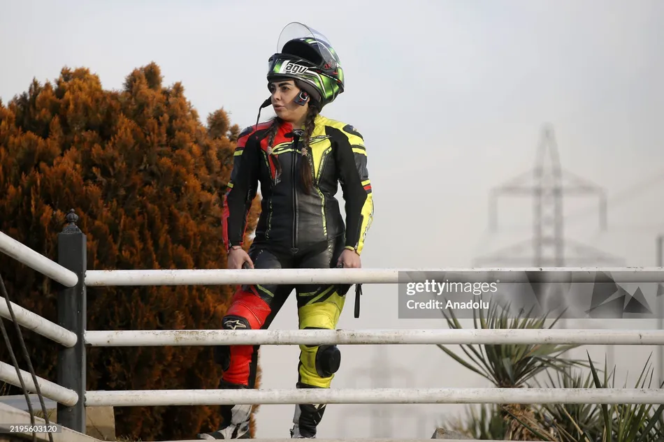 تصاویر دیدنی از دختران بدلکار ایرانی