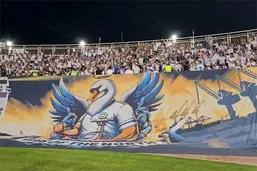 سنگ&zwnj;پرانی، باعث مصدومیت شدید هوادار ملوان شد!