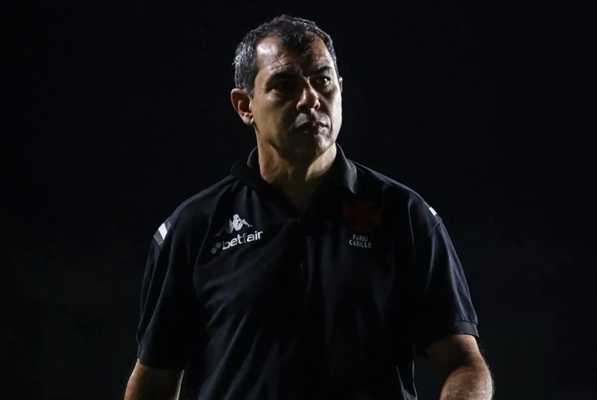 شورش شبانه آبی&zwnj;ها علیه گزینه اصلی نیمکت استقلال