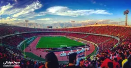 فوری:تجمع هواداران پرسپولیس مقابل بانک&zwnj;شهر