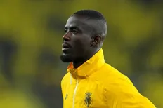 تصویر خبر مدافع سابق منچستریونایتد سر از عربستان درآورد