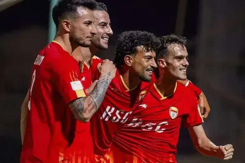  فراخوان احساسی برای فولاد آرنا؛ رامین آتش جنگ با استقلال را روشن کرد