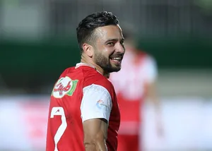 پیغام یک بازیکن پرسپولیس به میثاقی: من را بیاور روی خط تا جواب بیرانوند را بدهم