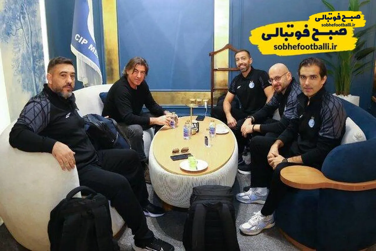 کاروان استقلال عازم بحرین شد؛ ساپینتو دو بازیکن را خط زد