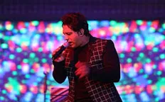 تصویر خبر ویدئو لحظه سکته کردن امید جهان حین اجرای کنسرت