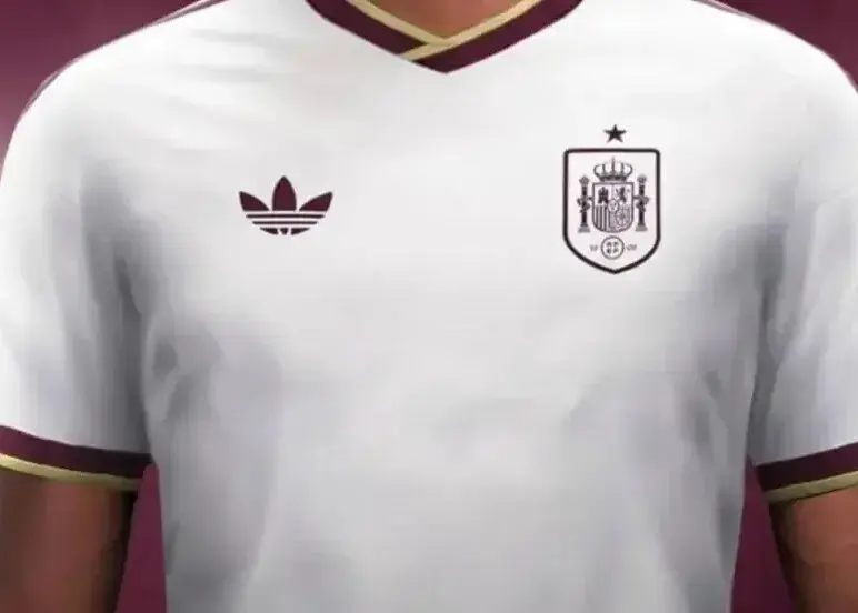 رونمایی اسپانیا از پیراهن پرحاشیه برای جام جهانی