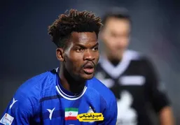 یک بازیکن دیگر در آستانه جدایی از استقلال