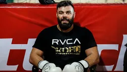 علی&zwnj;اکبری، قاتل قفس&zwnj;های روسیه؛ مبارزه بزرگ غول ایرانی در ACA