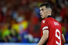 تصویر خبر خرید جدید استقلال از نیم فصل می آید نه اول فصل!