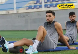 بی وفایی و عدم بازگشت بازیکنان خارجی استقلال به ایران و پشت کردن به تیم آبی ها