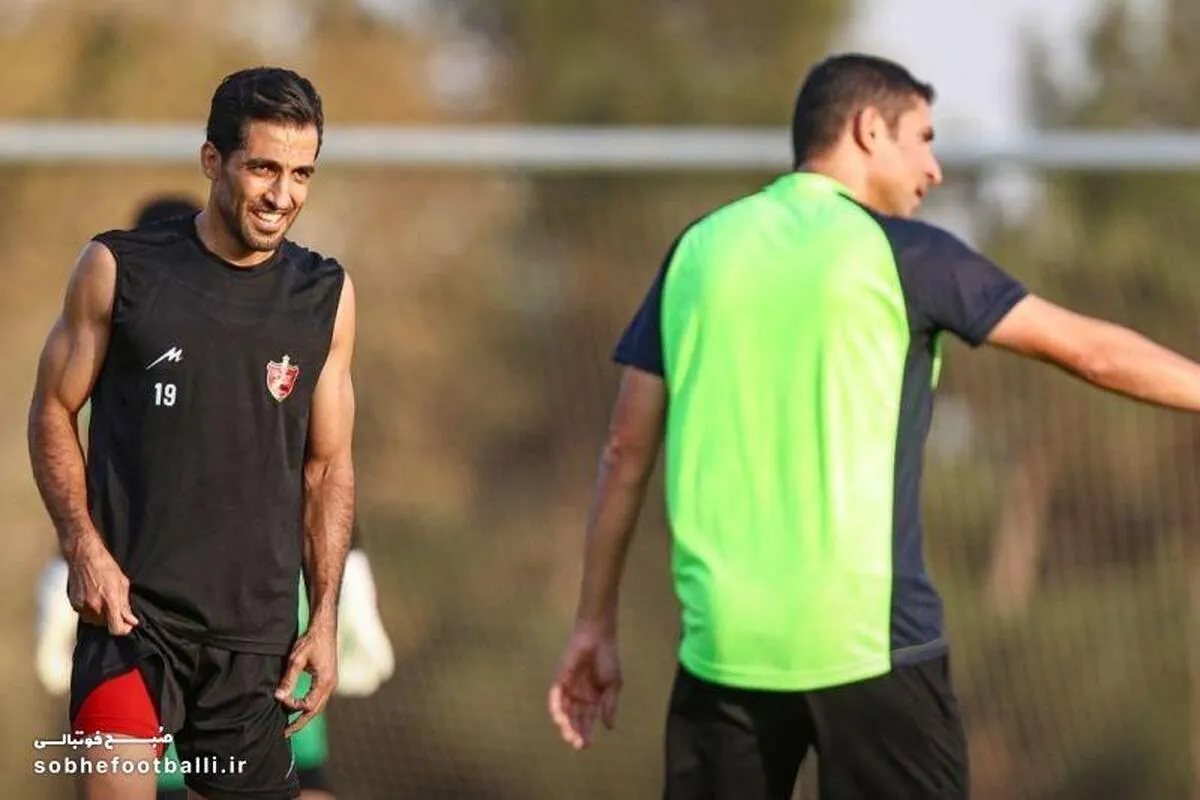 سرمربی پرسپولیس همچنان اعتقادی به کاپیتان پرسپولیس ندارد!