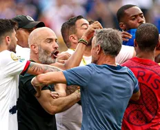 تصویر خبر باورنکردنی پس از بازی چلسی و پاری سن ژرمن؛ ضربه لوئیز انریکه به گلوی ژائو پدرو!