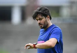 سعید دقیقی تیمش را ۱۰ نفره کرد!