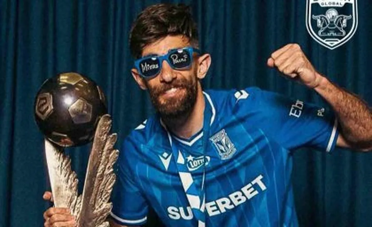 چراغ سبز گزینه استقلال به سرخ ها: دوست دارم برای پرسپولیس بازی کنم!