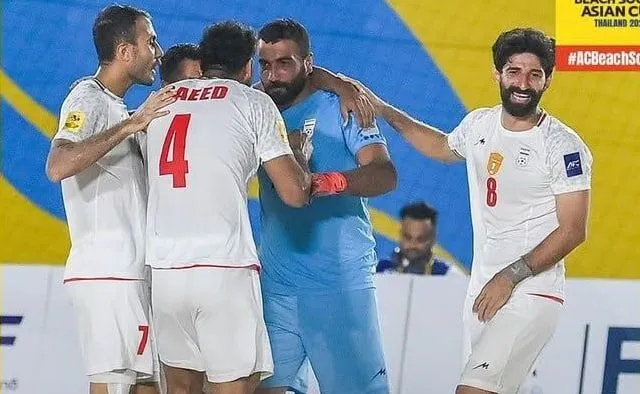 و بالاخره فینال؛ پوستر فدراسیون فوتبال برای دیدار - عمان